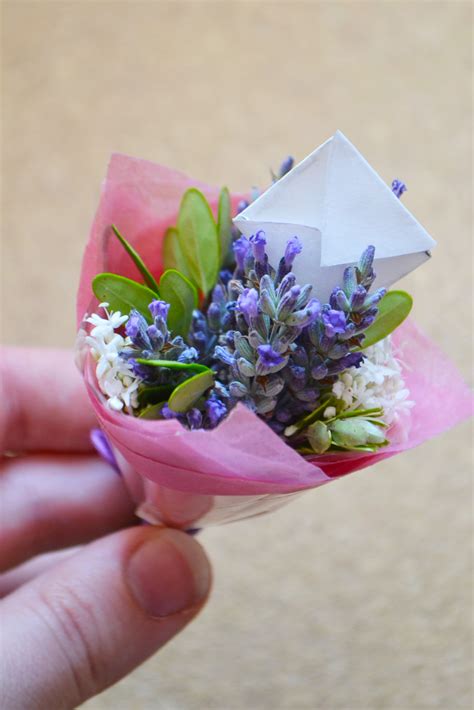 DIY Miniature Bouquets by Wallflower Girl