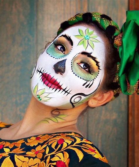 Halloween | Sugar skull face paint, Skull face paint, Halloween makeup ...