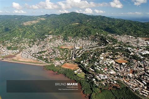 Bruno MARIE - Photographe | Le village de Mtsapéré, Mamoudzou, Mayotte