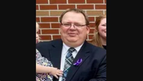 Principal who 'acted selflessly' during Iowa school shooting dies in hospital - Bring Me The News