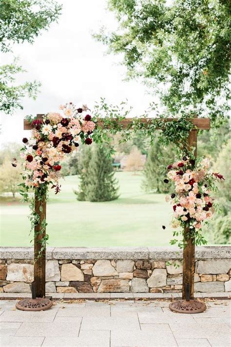 20 Best Outdoor Fall Wedding Arches for 2022