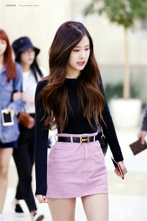 Blackpink Rose Airport Fashion - Official Korean Fashion