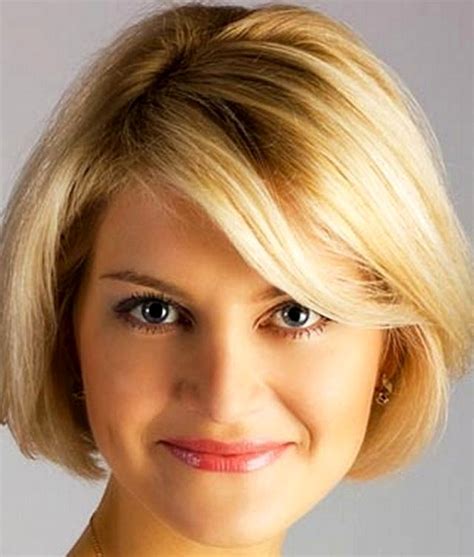 Short Haircuts Round Face Thin Hair - Wavy Haircut