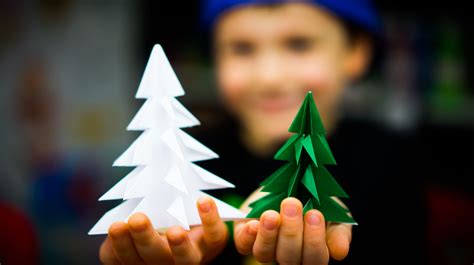 How To Fold An Origami Christmas Tree - Art For Kids Hub