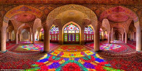 Stunning images showcase the beauty of Iranian mosques | Daily Mail Online