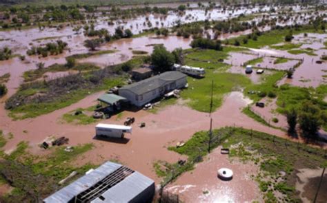 Canadian River flooding forces evacuations in Valle De Oro, Texas - 10 ...