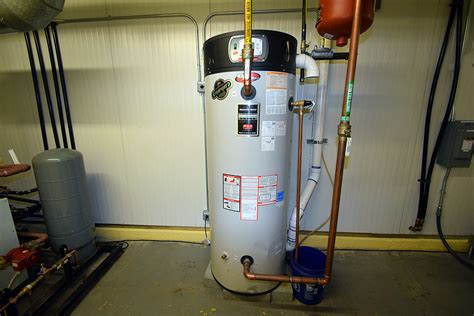 Bradford White Eco-Magnum Commercial Water Heater Model EF100T199EN2 Natural Gas Fired I