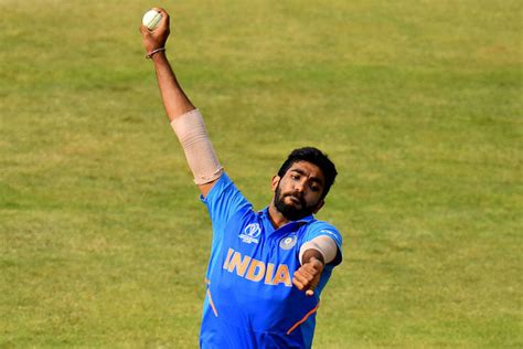 Yorker specialist Jasprit Bumrah amazed by elderly fan's imitation of his bowling style – India TV