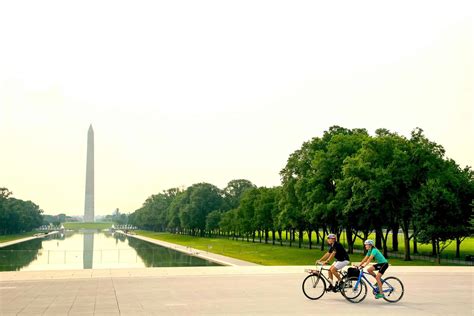 Monuments of DC Private Bike Tour - Beyond Times Square