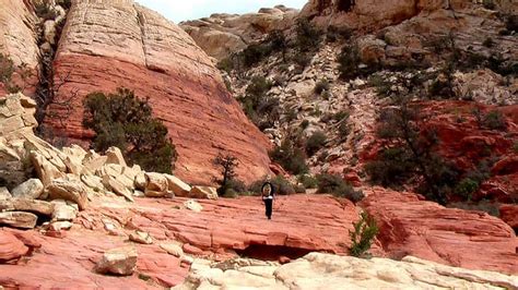 10 Breathtaking Hikes Near Las Vegas - Wicked Good Travel Tips