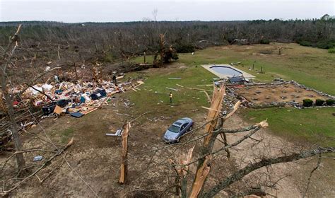 23 dead, dozens missing in tornado-blasted Alabama community | The ...