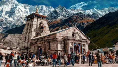 The Divine Aura of Kedarnath Jyotirlinga Temple