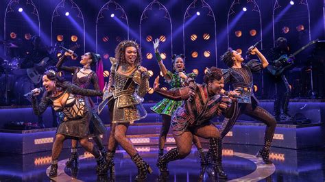 Six Broadway musical brings high energy show to Ohio Theatre
