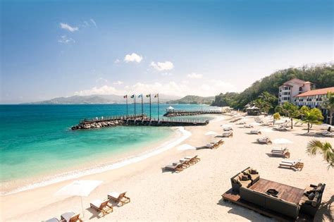 Sandals LaSource Grenada Wedding - Modern Destination Weddings