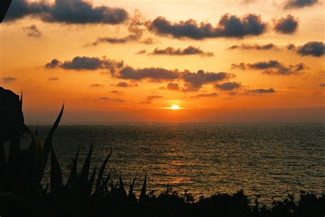 File:Sunset-Sicilia-bjs-1.jpg - Wikimedia Commons