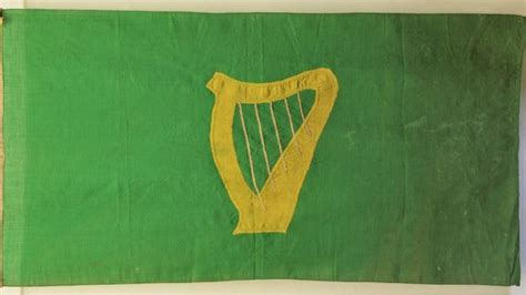 The Green Harp Flag – Irish Studies