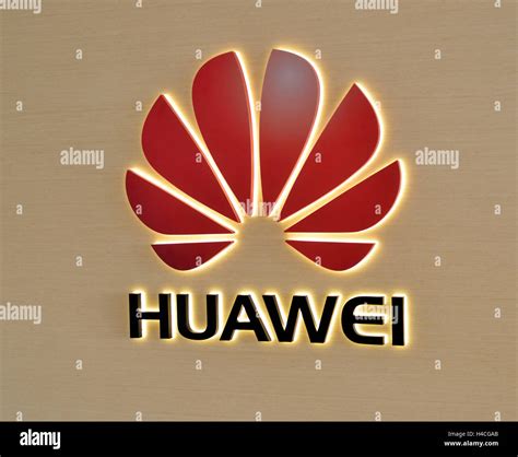 Huawei logo hi-res stock photography and images - Alamy