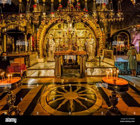 Altar of the Crucifixion in Holy Sepulchre Church Stock Photo - Alamy