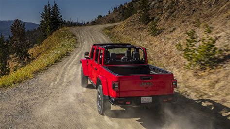 2021 Jeep Gladiator With Diesel Engine Promises “Unmatched Off-Road ...