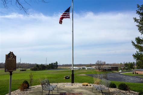 Campbell Hill American Flag, Ohio image - Free stock photo - Public Domain photo - CC0 Images