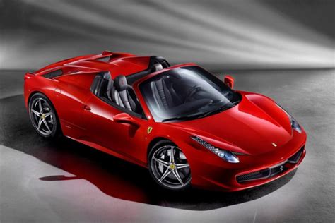 Первые фотографии Ferrari 458 Spyder