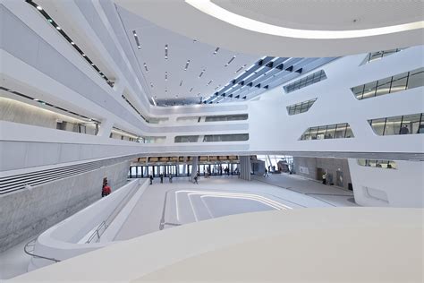 Library and Learning Centre University of Economics Vienna – Zaha Hadid Architects