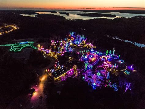 Drone view of Boothbay Harbor's "Gardens Aglow" 2018 : r/Maine