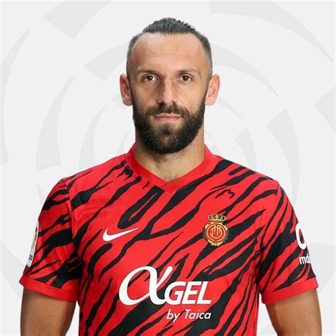 Vedat Muriqi: Aston Villa ready to pay 30 million to Mallorca for him