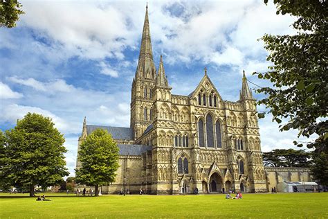 Salisbury Cathedral - History and Facts | History Hit