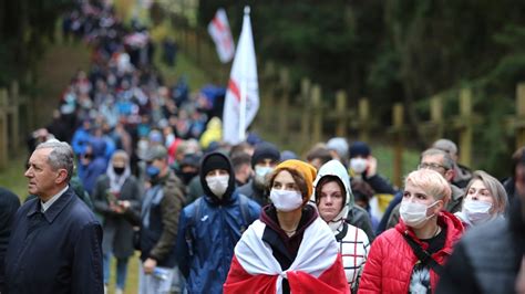 Thousands protest in Belarus amid continued crackdown | CTV News