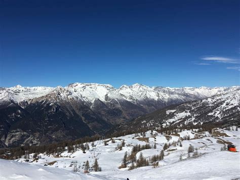 Skiing the Italian Alps - The Spectacular Adventurer