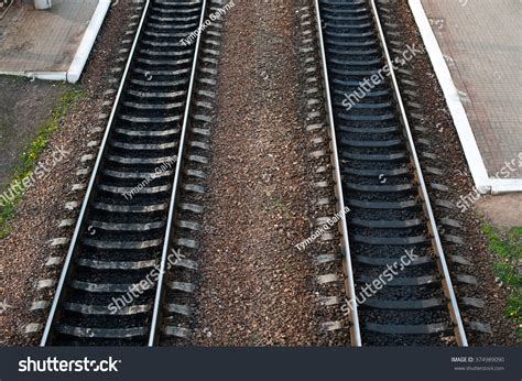 Railroad tracks parallel Images, Stock Photos & Vectors | Shutterstock