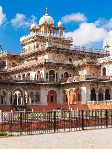 albert-hall-museum-in-jaipur.jpg