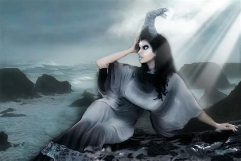 Amphitrite by pandorasconviction on DeviantArt