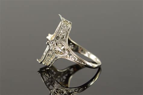 14K 18x9mm Vintage Antique Filigree Setting Mounting White Gold Ring, Size 5.25 | Property Room