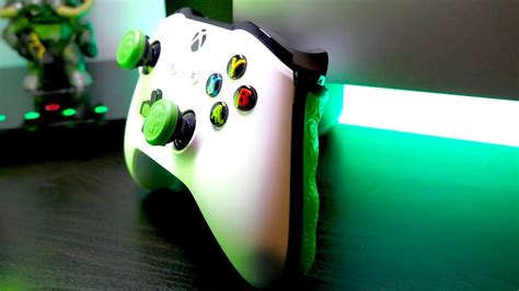 Make a Custom Xbox One Controller Using Scuf Grips & Kontrol Freeks ...