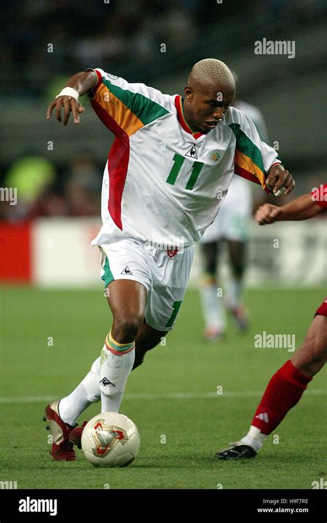 El hadji diouf lens hi-res stock photography and images - Alamy