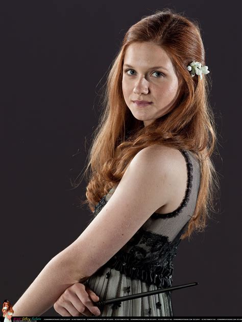 Ginny Weasley (Bridesmaid dress) - Harrypotterpics Wiki