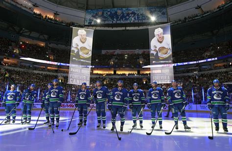 Predicting the Vancouver Canucks alumni team for EA Sports NHL 20 ...