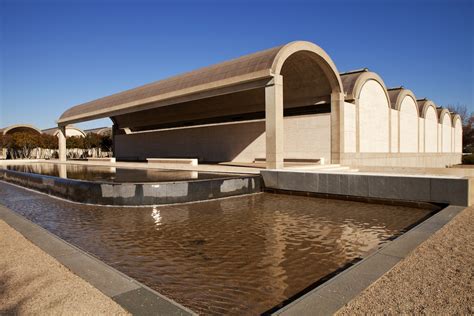 The Architecture of Louis Kahn - 5 Works by the Master of Geometry