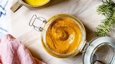 How To Make Turmeric Paste - Foolproof Living