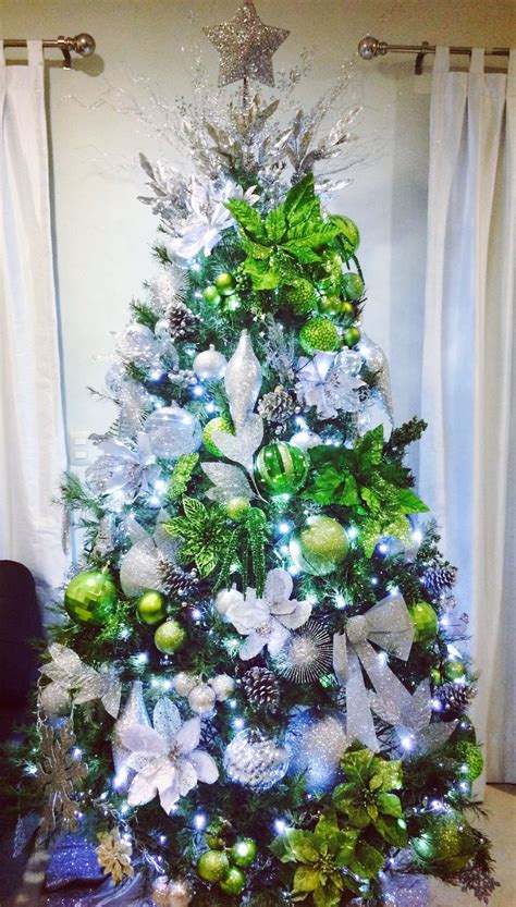 Pino 2015 | Decoracion arbol de navidad, Árboles de navidad modernos, Decoracion navidad ...