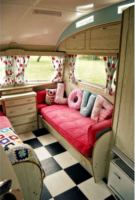 Caravan decoration - create a retro touch. – Ofdesign