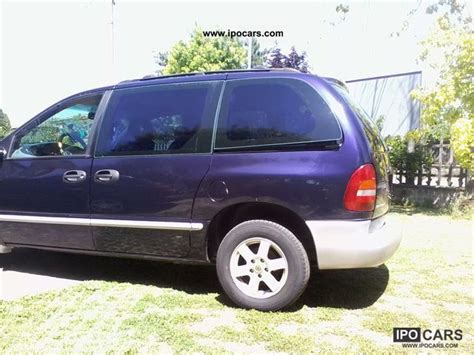 1997 Chrysler Voyager - Car Photo and Specs