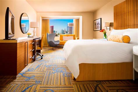 Luxury Downtown Los Angeles, CA Hotel | JW Marriott Los Angeles L.A. LIVE