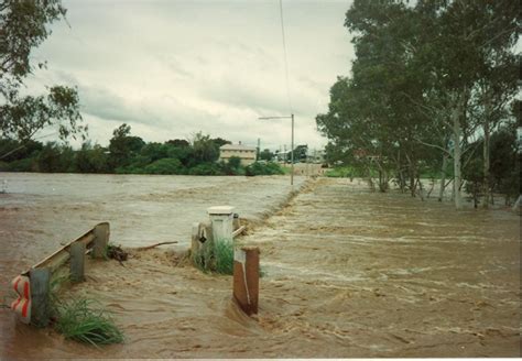 Flinders River in flood, Hughenden, 1990s?; Unidentified; 2011-321 on eHive