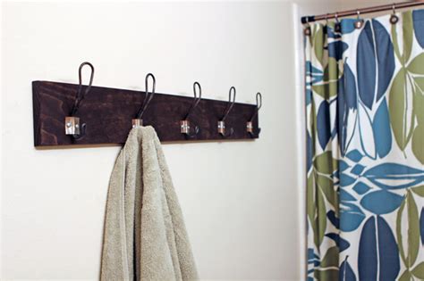 DIY Metal Hook Towel Rack | Gray House Studio