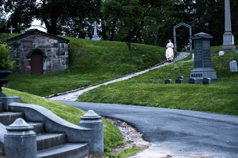 Immersive Theatre Comes to Green-Wood Cemetery and It's Amazing - Brooklyn Magazine