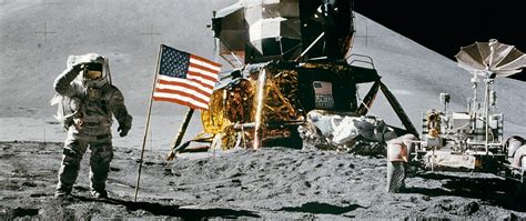 Can We See the Flag on the Moon? Angular Diameter Explained