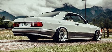 Kamil Andrysiak’s Mercedes Benz W126 500SEC – Photography by Mike Crawat – StanceWorks